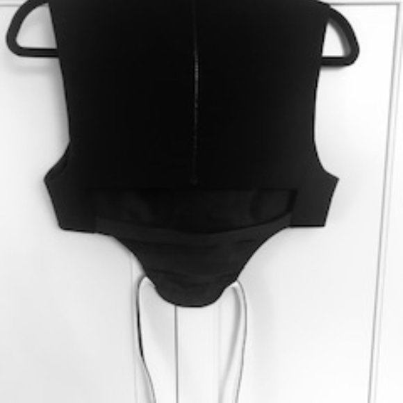 Barbara Bui Black Waist Strap Crop Top - Picture 5 of 8